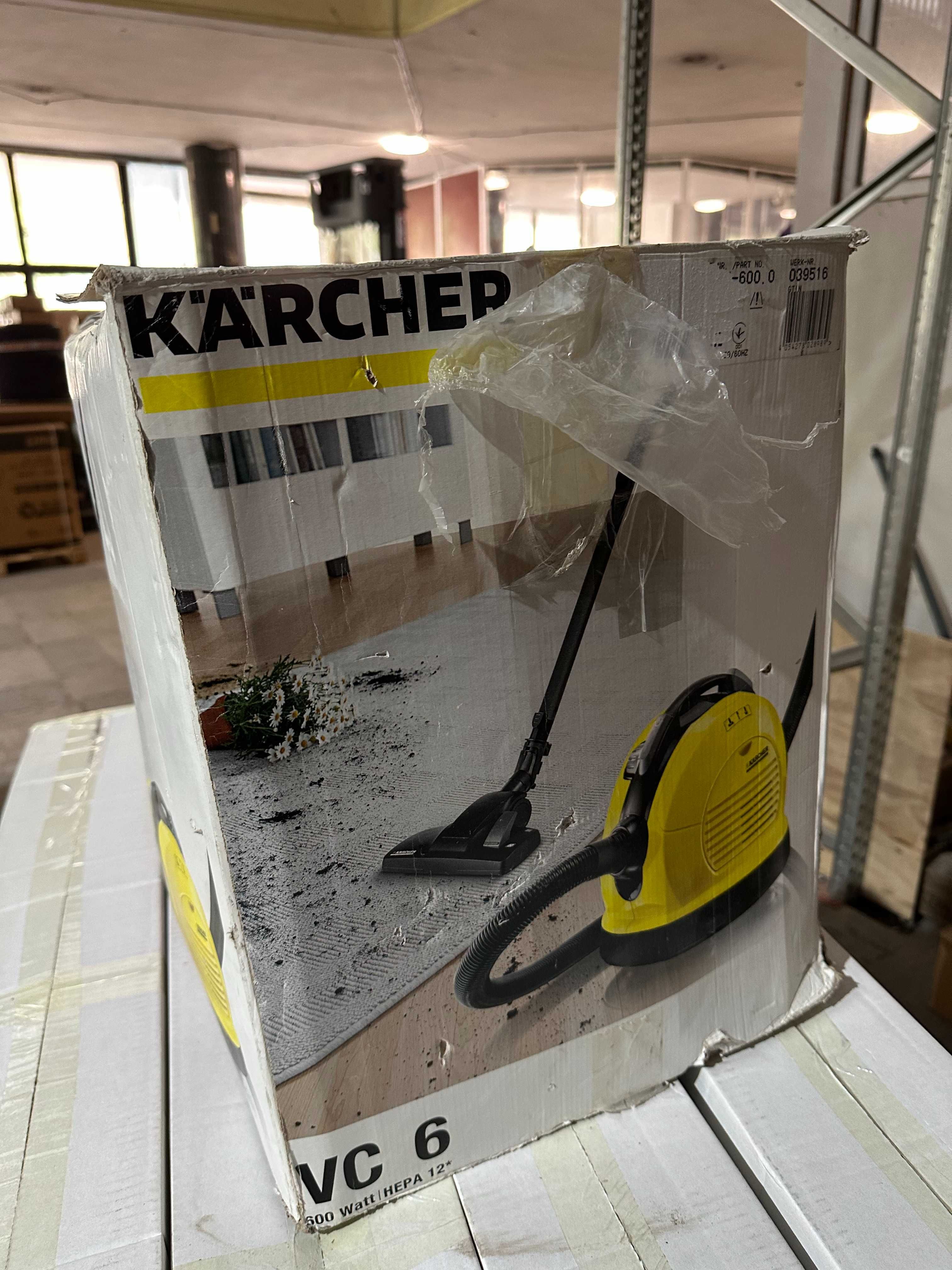 НАРУШЕНА ОПАКОВКА Прахосмукачка Karcher VC 6 Premium 600W