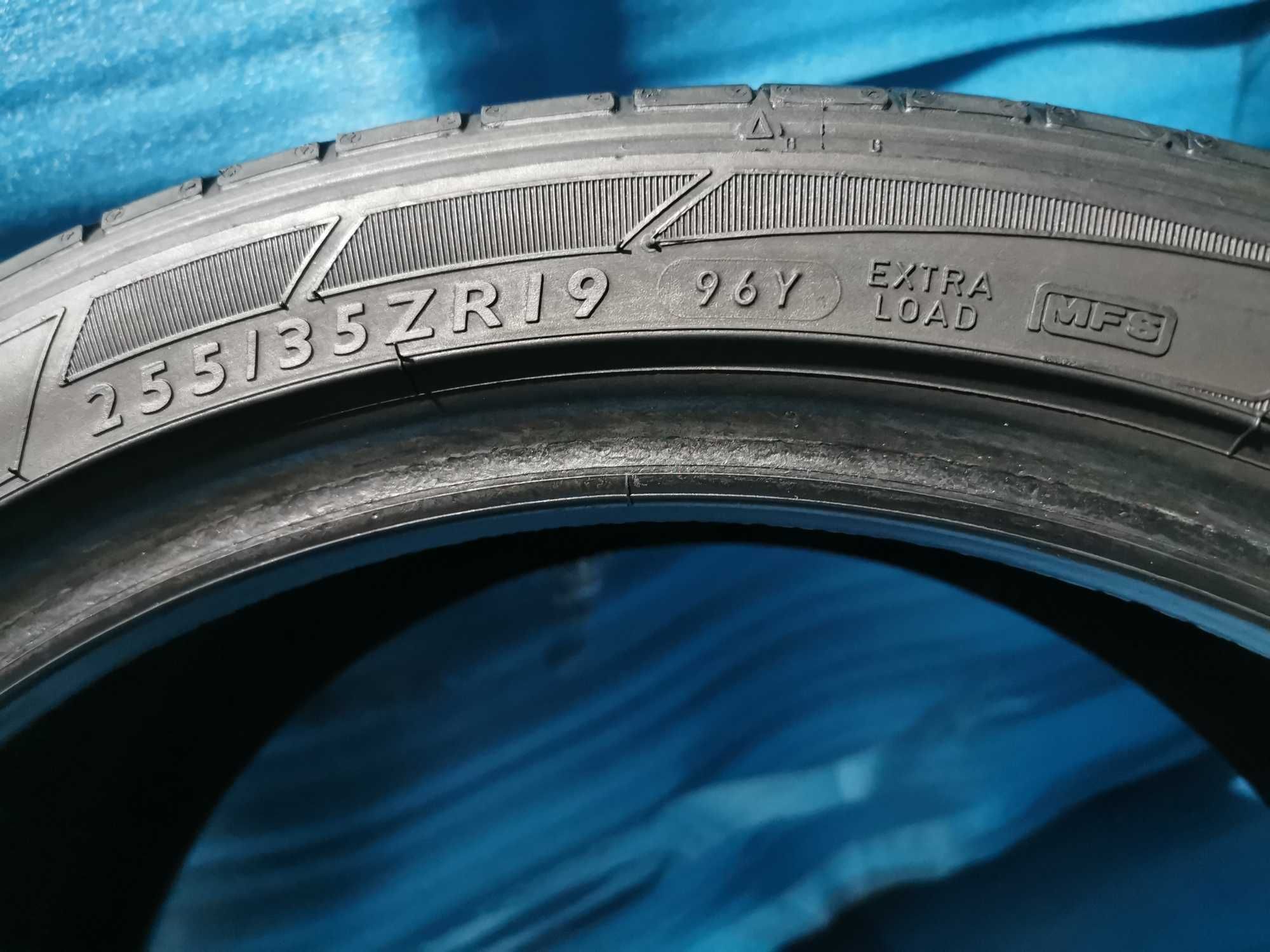 anvelope vara 255 35 19 dunlop 4 buc