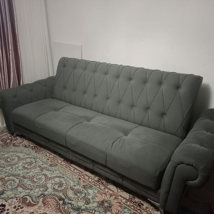 Продам диван в хорошем состояние