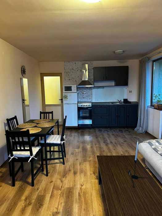 Дава се под наем Двустаен апартамент в Варна, Левски - 70 кв.м за 432.48 € - Снимка #1