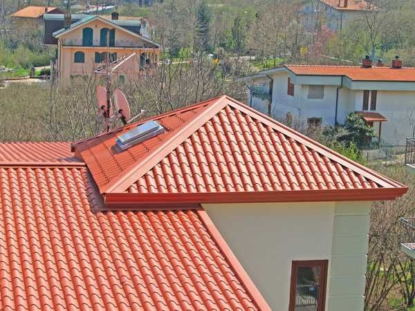 Constructori Acoperisuri - Montaj Tigla Metalica - Hidroizolatii