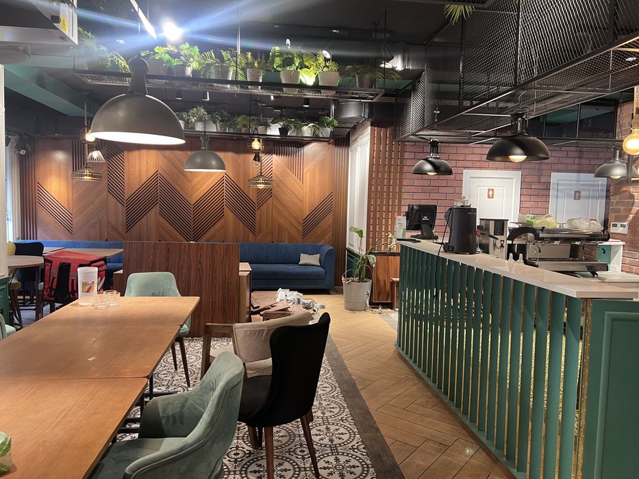 Готове завдение с оборудованием для ресторана