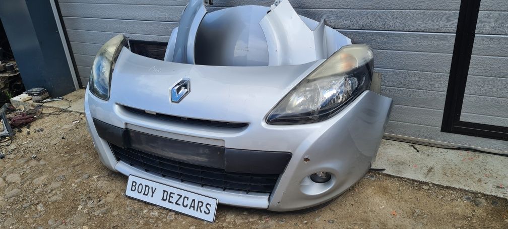 Fata completa Renault Clio 3 facelift 2011 Capota bara far aripa trage