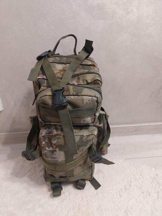 Ghiozdan camuflaj 42 L