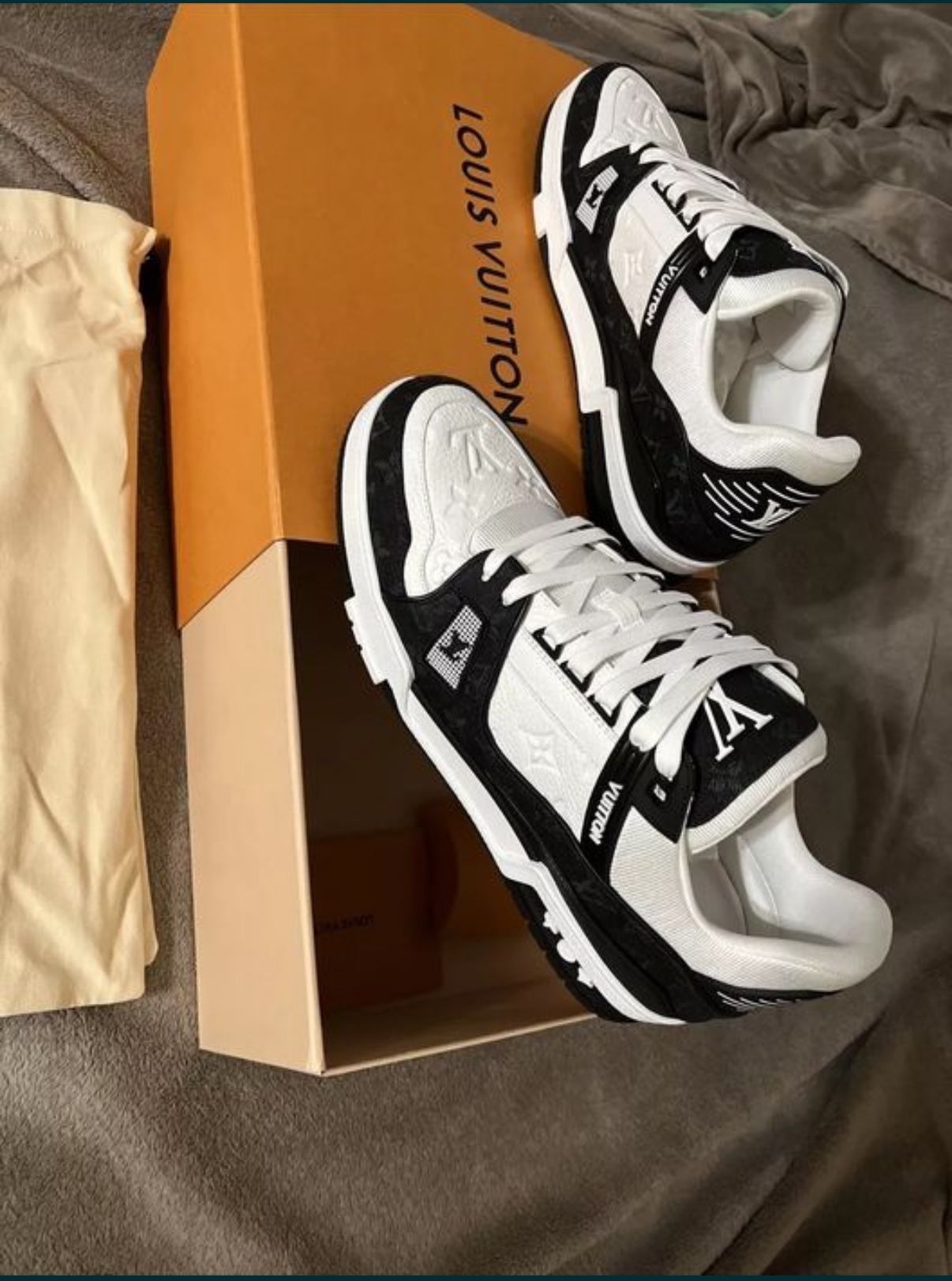 Adidași Louis Vuitton**Calitate Premium**