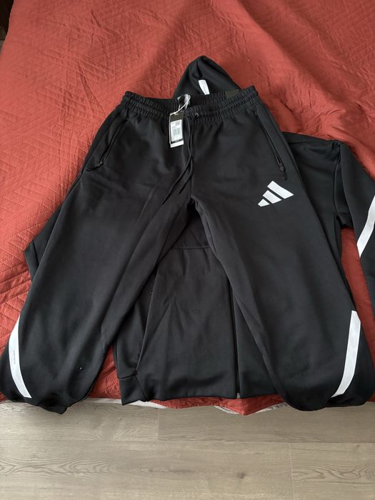 Adidas Z.N.E екип L размер