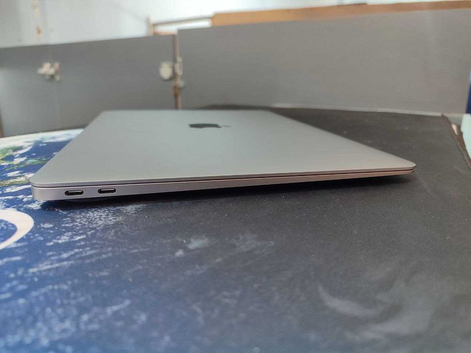 Ноутбук Macbook air 2020 M1 8/256