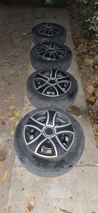 Jante tablă R16 (5x112) cu cauciucuri M+S și capace