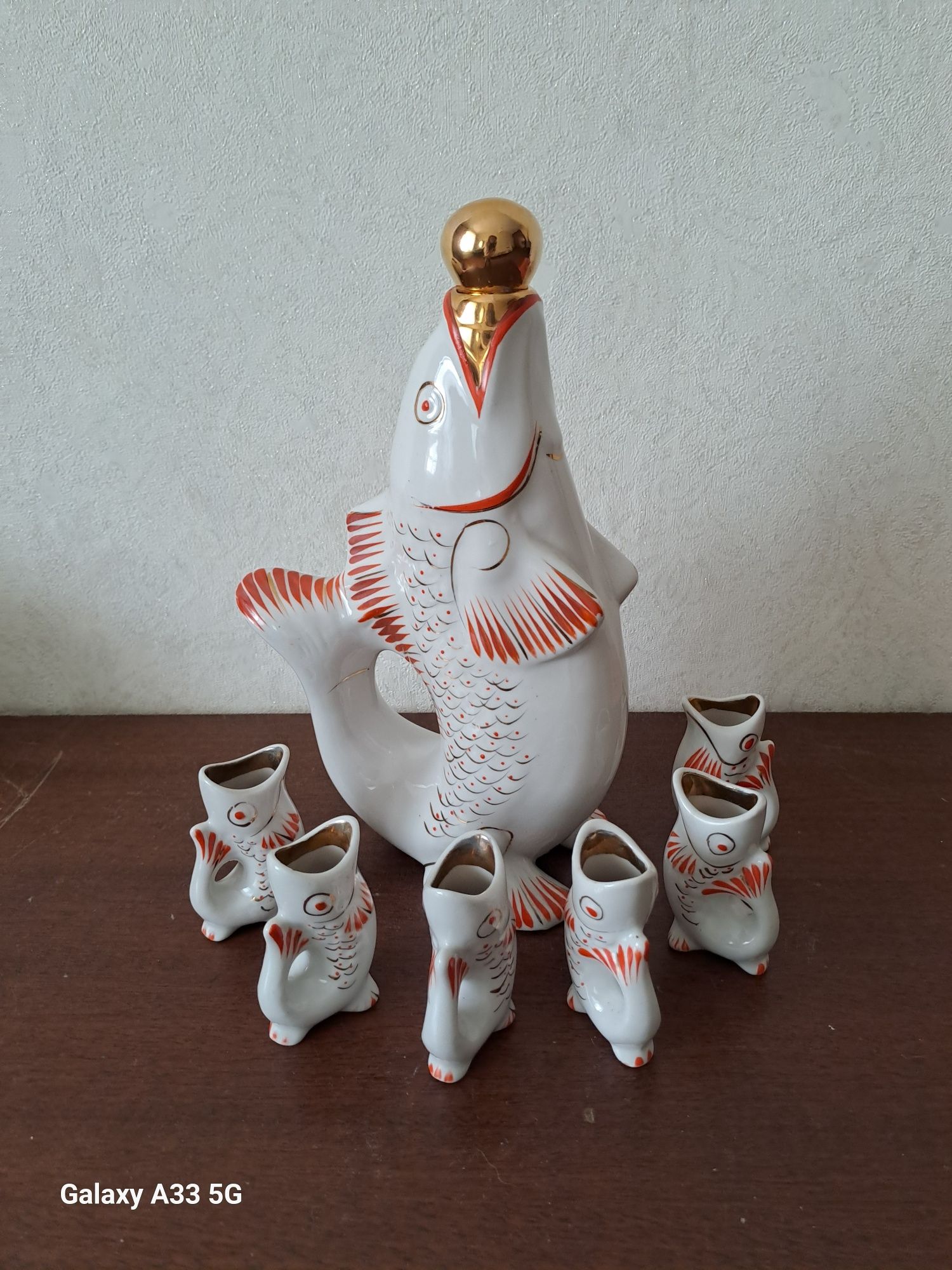 Сервизы.  ( Рыбки и кофейный)