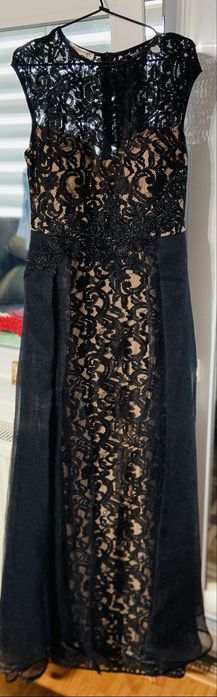 Rochie lunga cu trena de ocazie