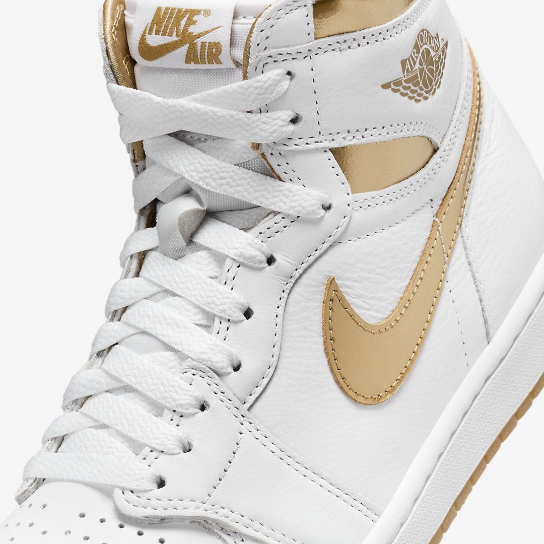 Jordan 1 retro high "metallic gold"  39, 40 si 41 originali noi