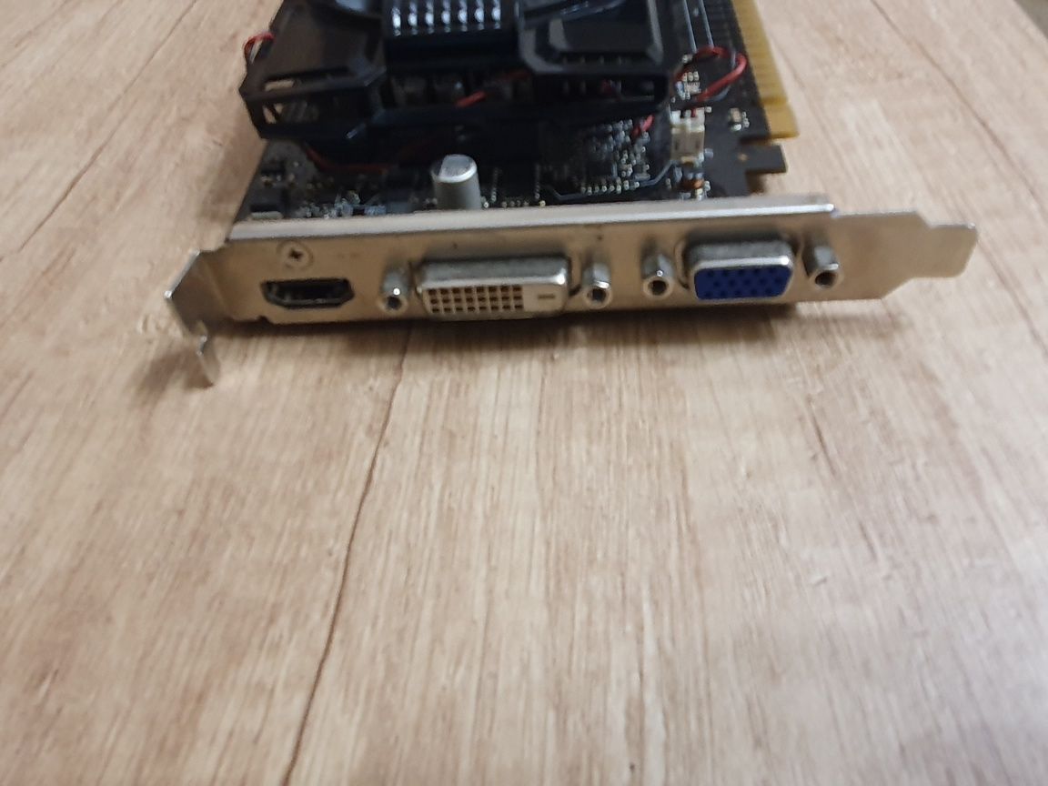 Видео карта Asus GTX 750  2GB