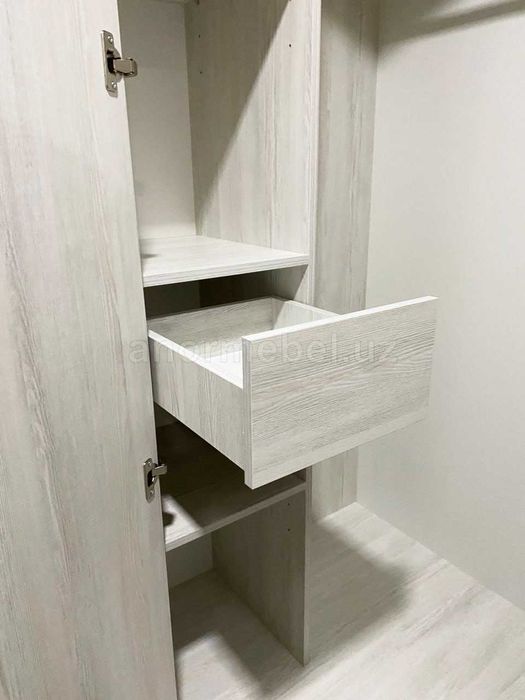 Угловой шкаф с антресолью YORQIN