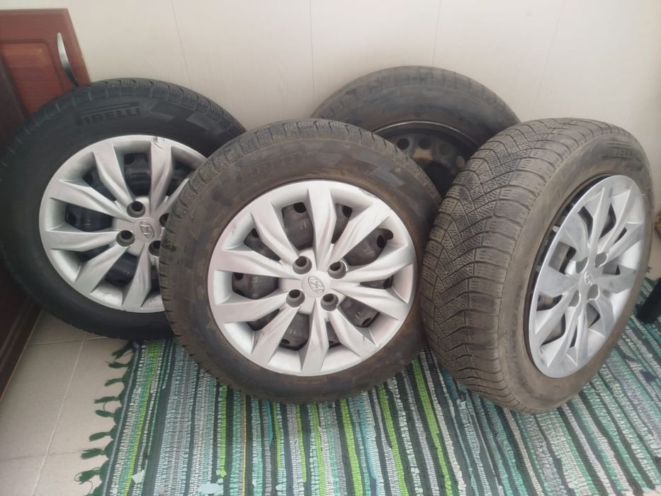 Продам оригинальные колеса с оригинальным дисками