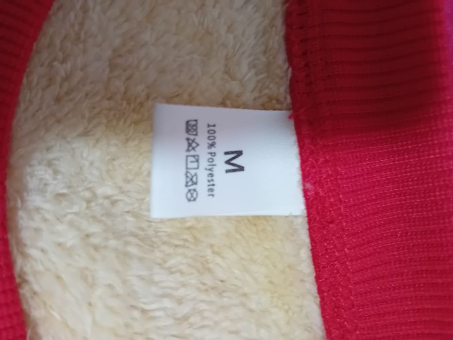 Vând bluza imblanita