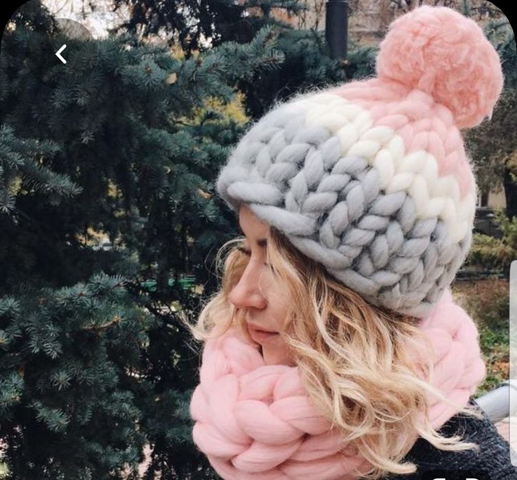 Шапка и шал от мериносова вълна.