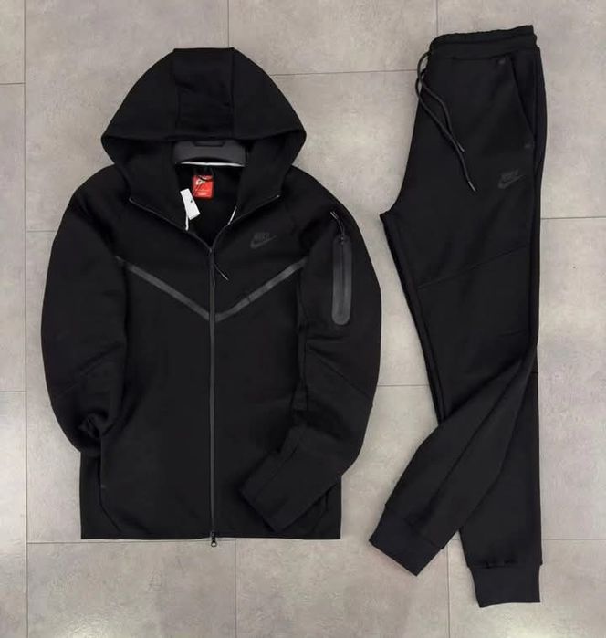 Treninguri Nike Tech Fleece