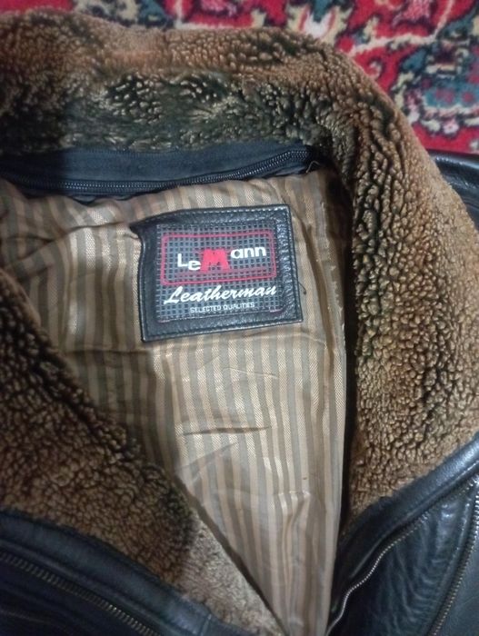 *Продаю куртку.*