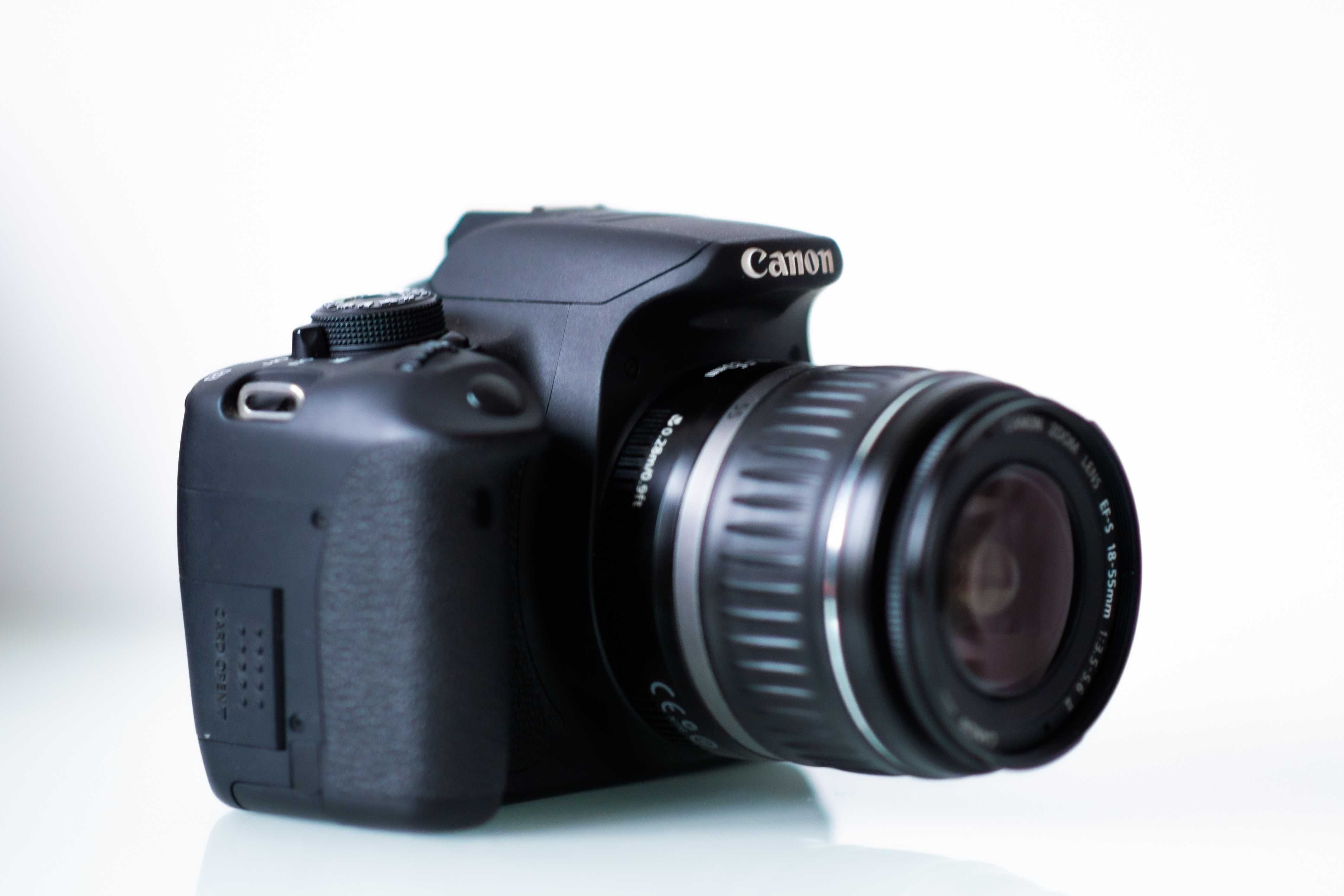 Kit CANON 700D + obiectiv 18-55mm clasic