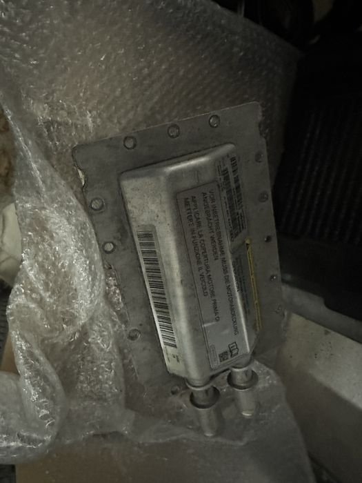 Audi А8 S8 4.0 tfsi D4 4H вмукател колектор маслен радиатор воден