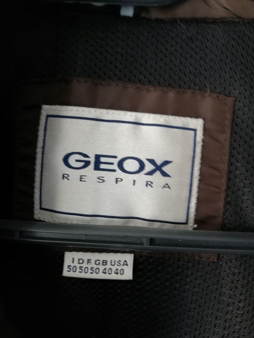 Яке Geox зелено без качулка