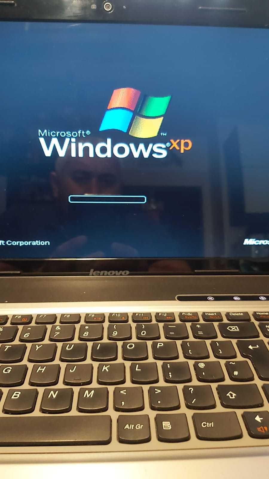 Vand Laptop Lenovo Ideapad Z560 Model 20060