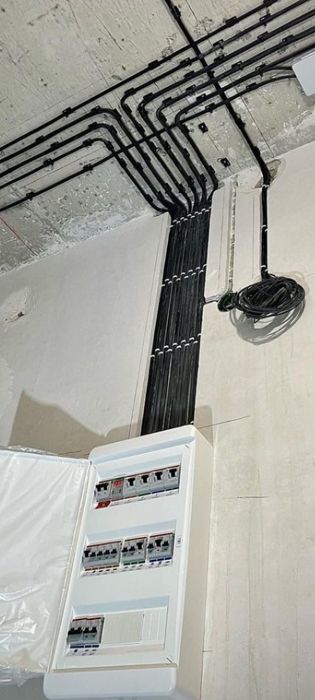 Услуга Электрик Электрик ...