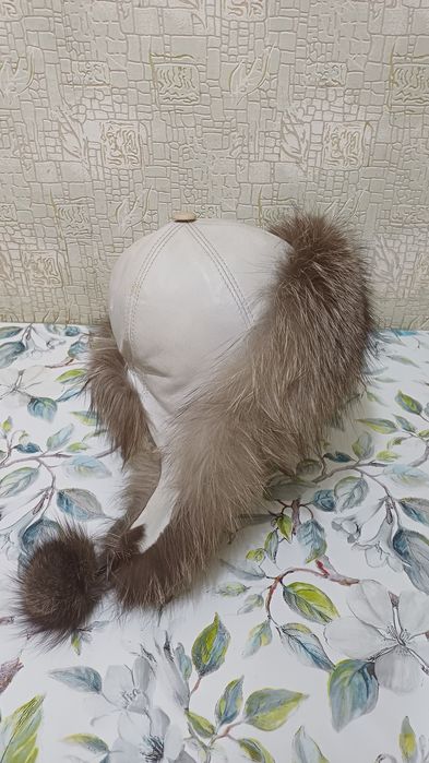 Продам зимнюю женскую шапку