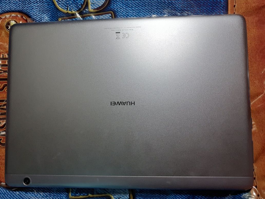 Продам планшет HUAWEI MediaPad T3