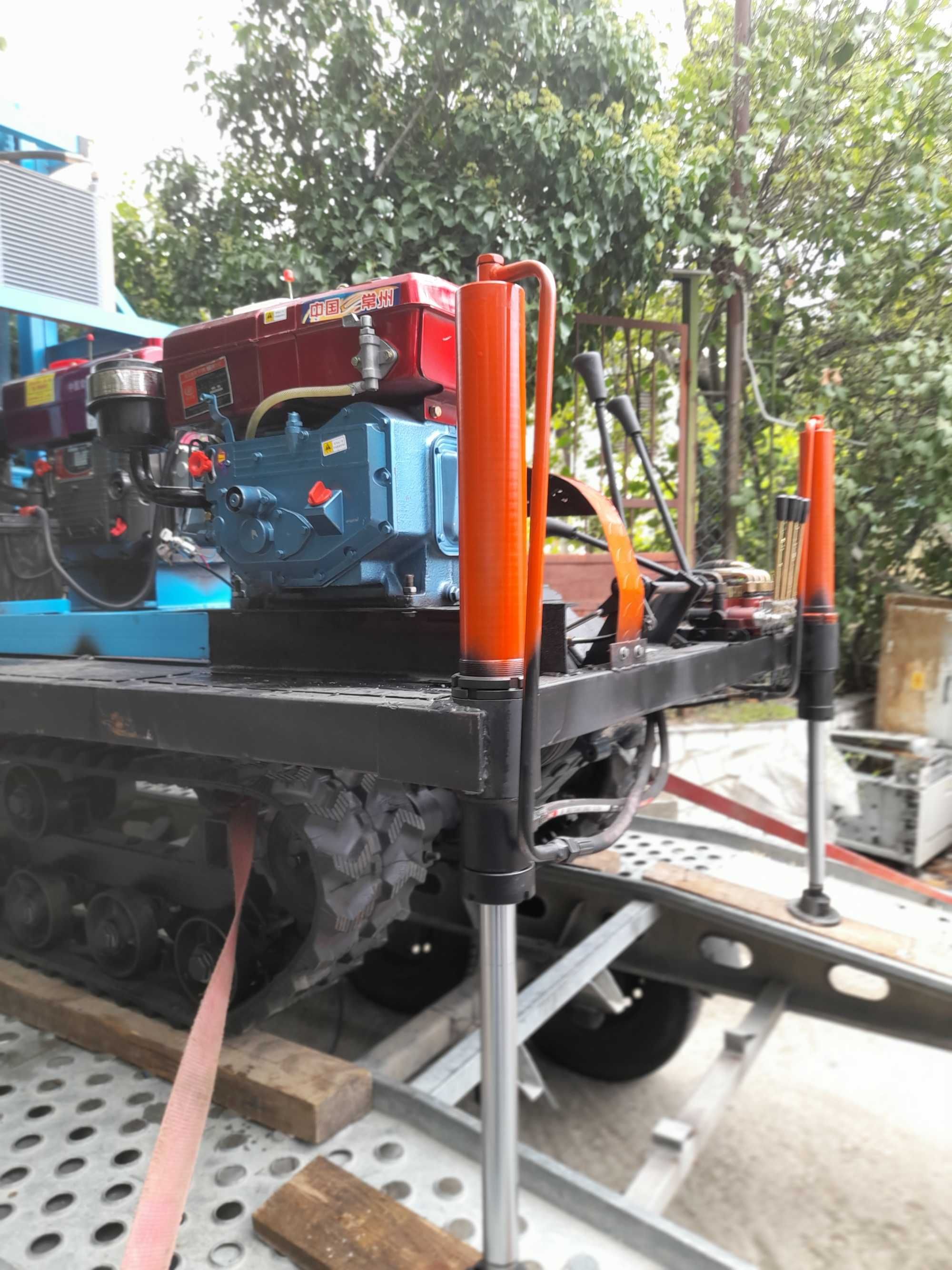 Нова Сондажна машина Track-250CN до 250 метра /сонда за вода/