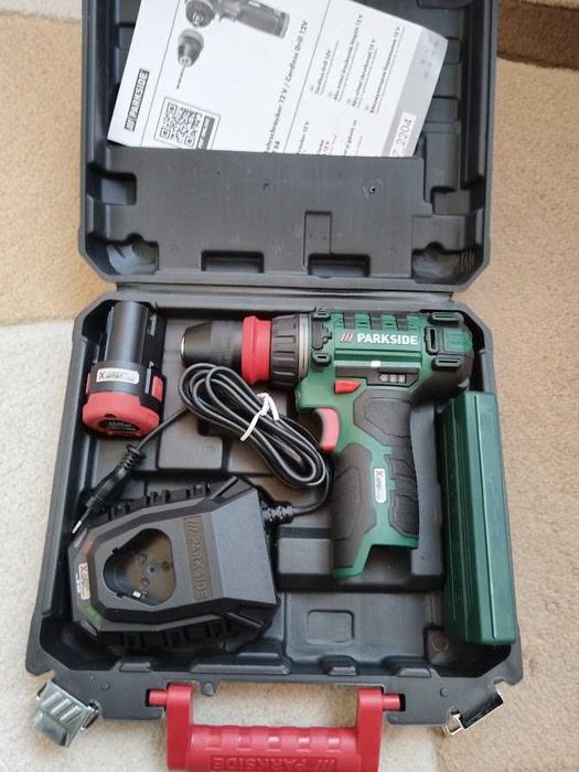 Autofiletanta Parkside de 12V,cu acumulator/incarcator.