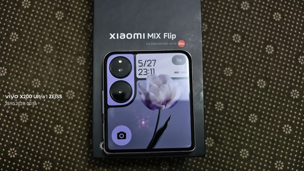 Xiaomi Mix Flip 12+512 Global в наличии