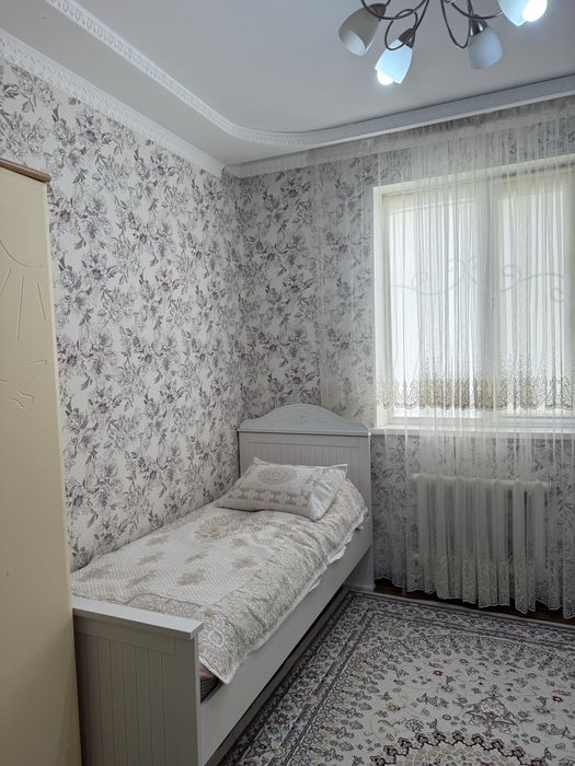 Продается дом в элитном районе , вдоль трассы