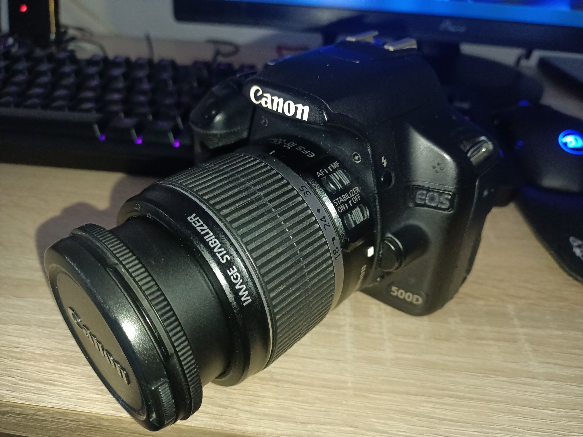 Aparat foto DSLR Canon EOS 500D + kit lens 18-55mm IS (MF) (defect)