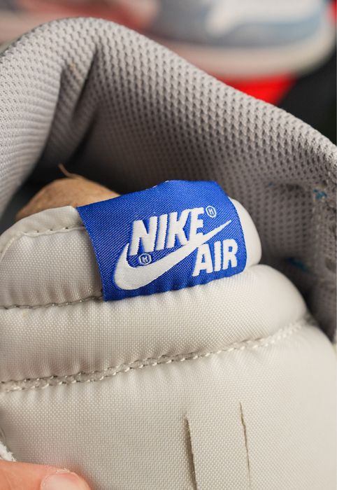 Jordan 1 Retro High OG Hyper Royal