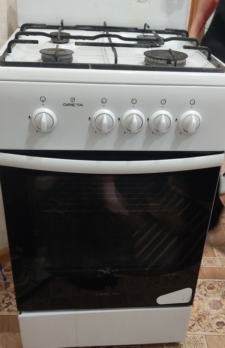 Продам газовую плиту