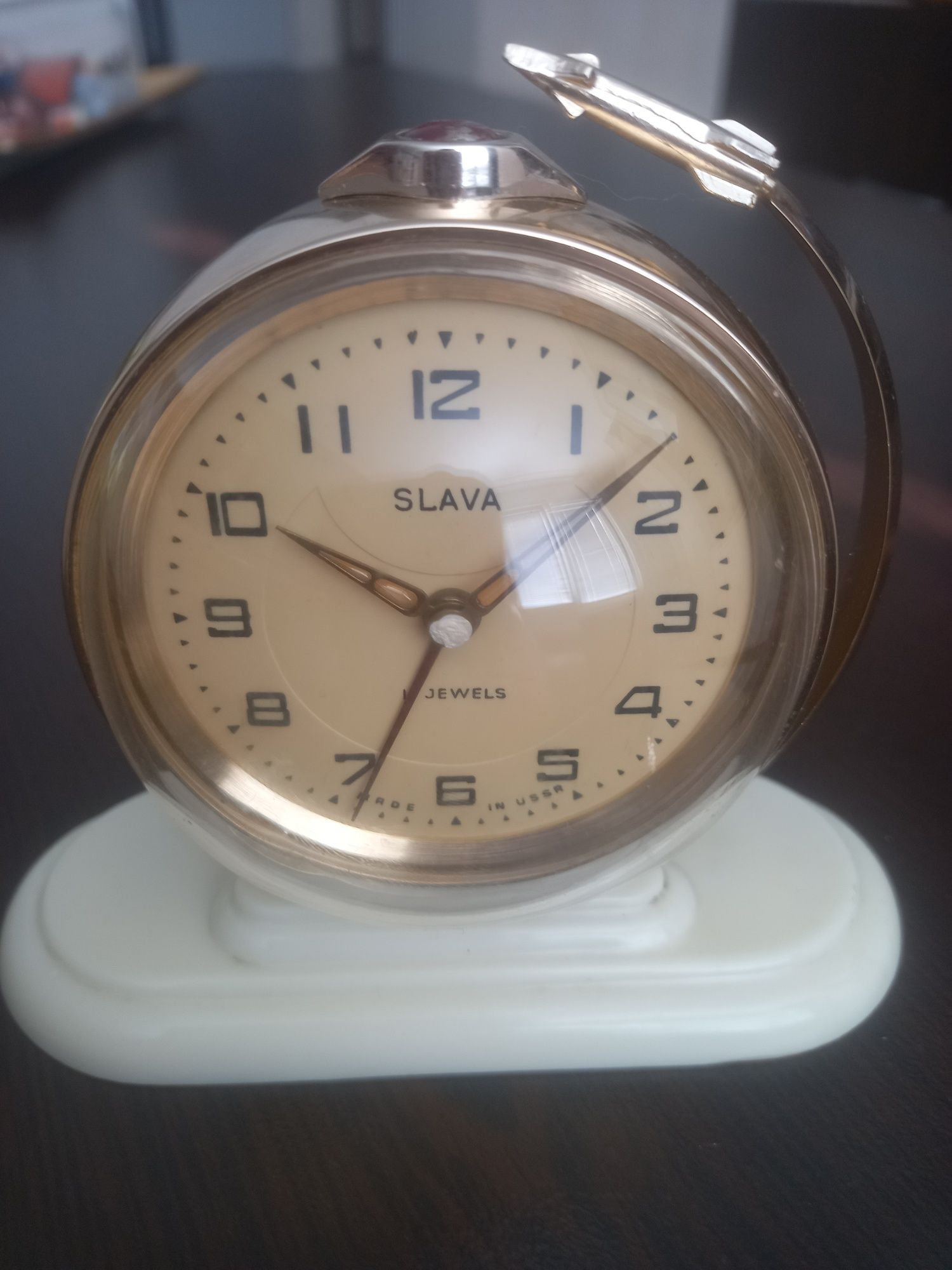 Руски(съветски) старинен часовник будилник SLAVA