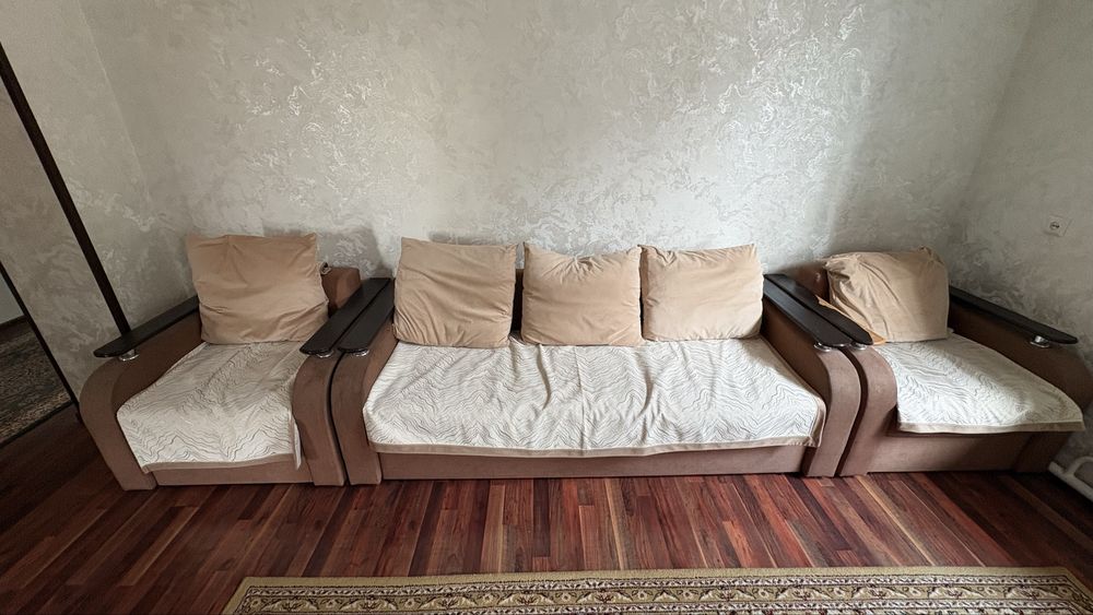 Продам диван и 2 кресла
