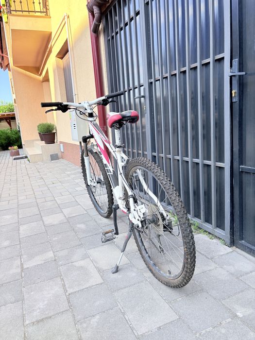 Vand bicicleta Fuji URGENT!!!