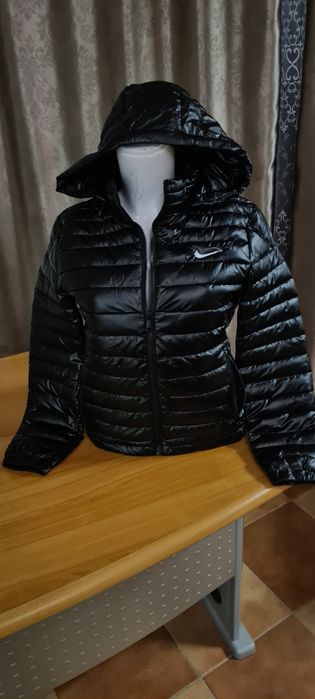 Geacă fete Nike..