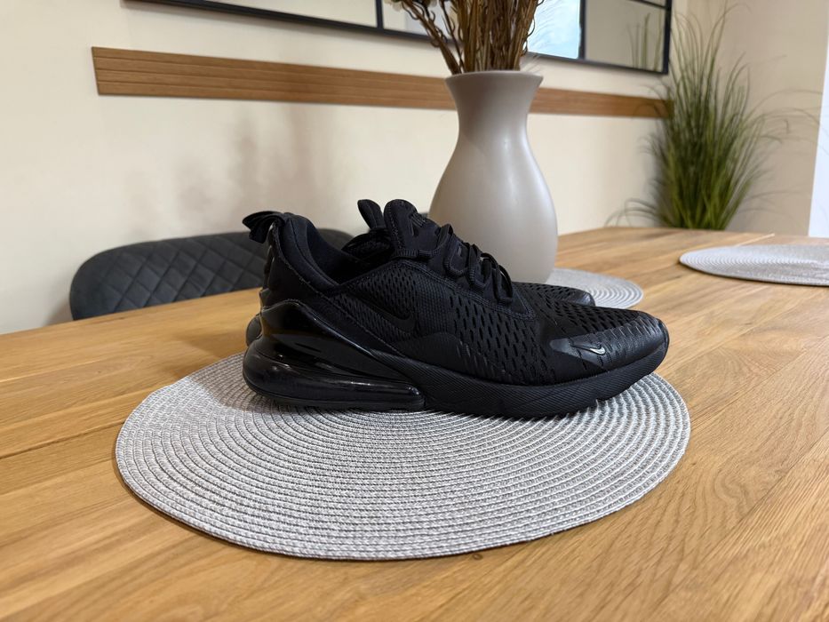 Nike Air Max 270
