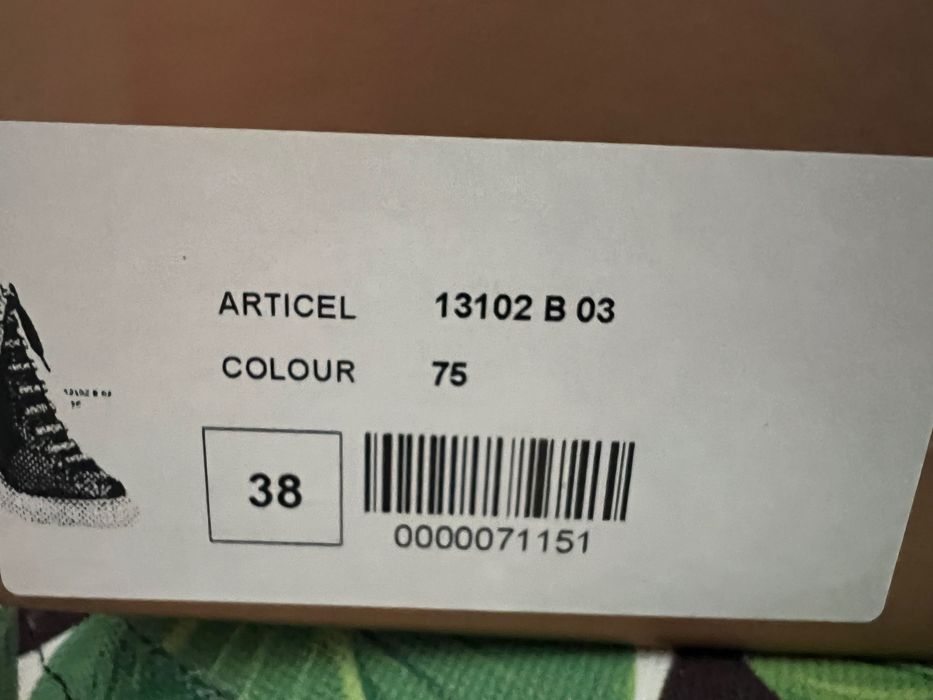 Дамски боти лачени нови номер 38