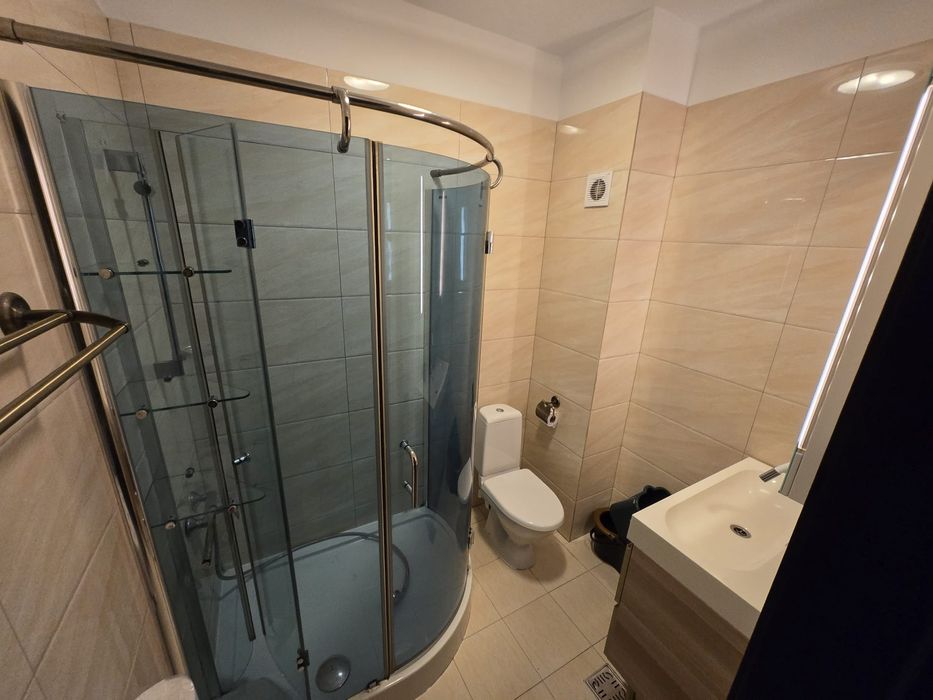 Inchiriere apartament  3 camere