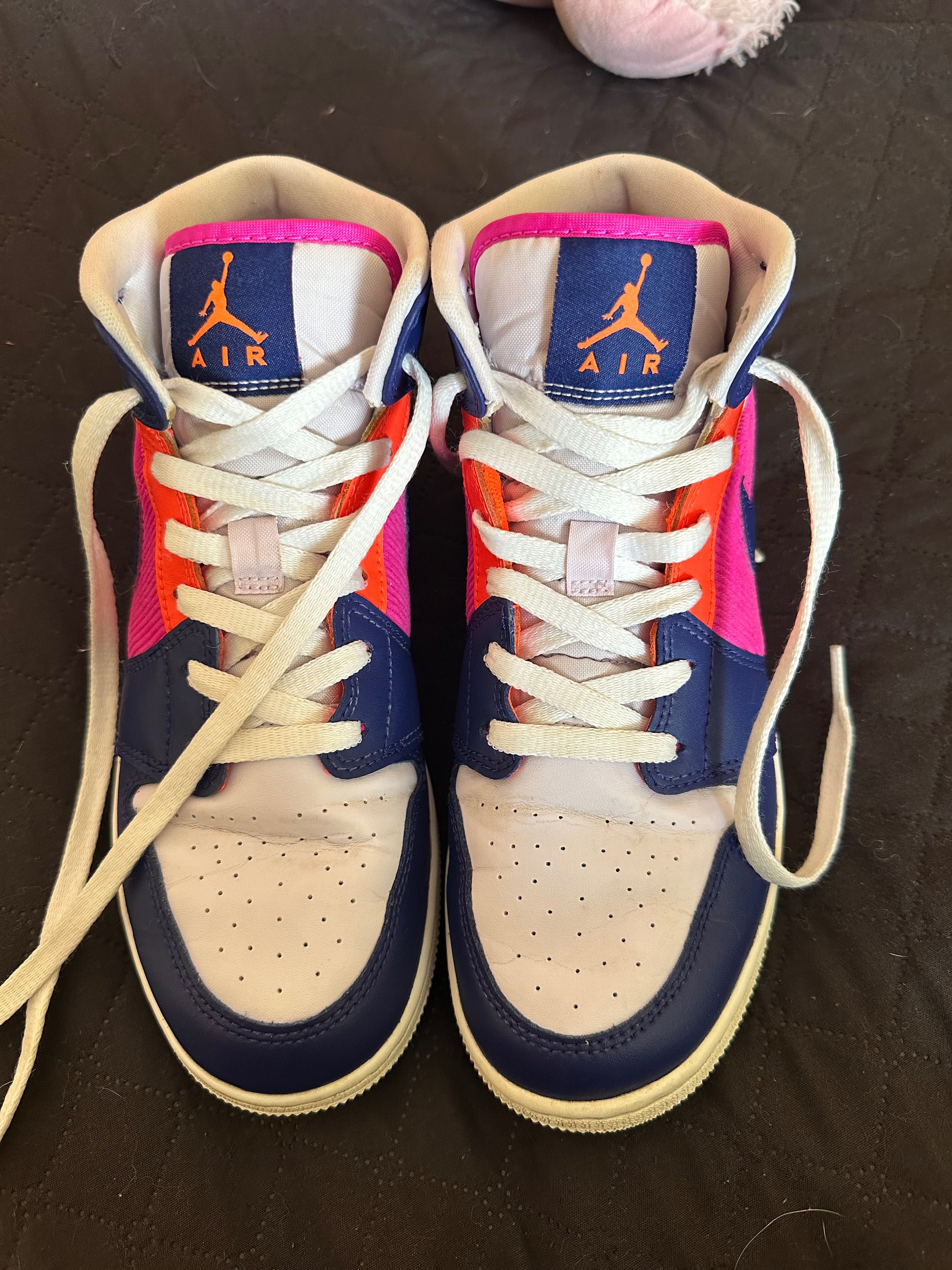 Оригинални маратонки Nike  Air Jordan 1