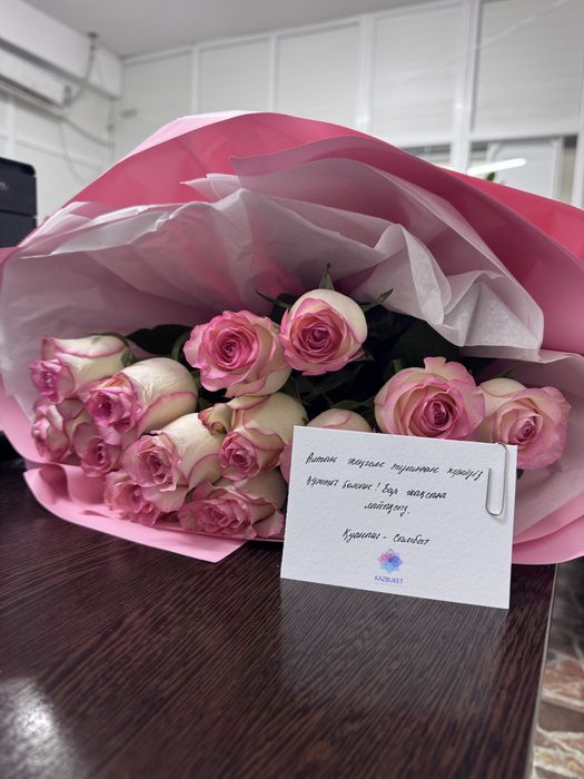 Цветы роза свежие, сегодняшние