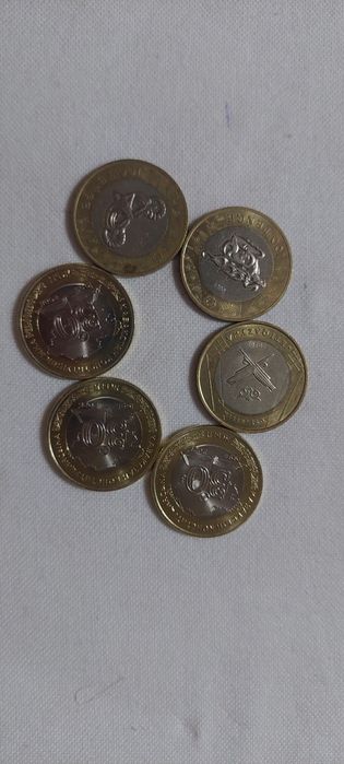 Продам монеты  казахстанские сто тг
