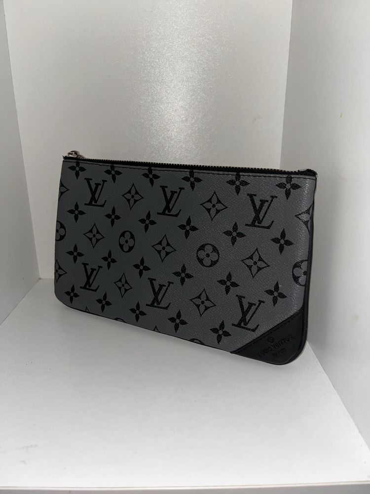 Чанта на Louis Vuitton