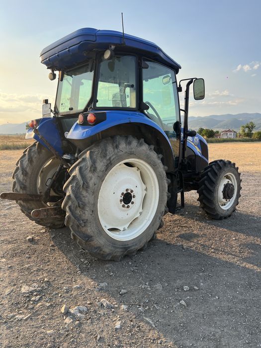Трактор New holland td5.85
