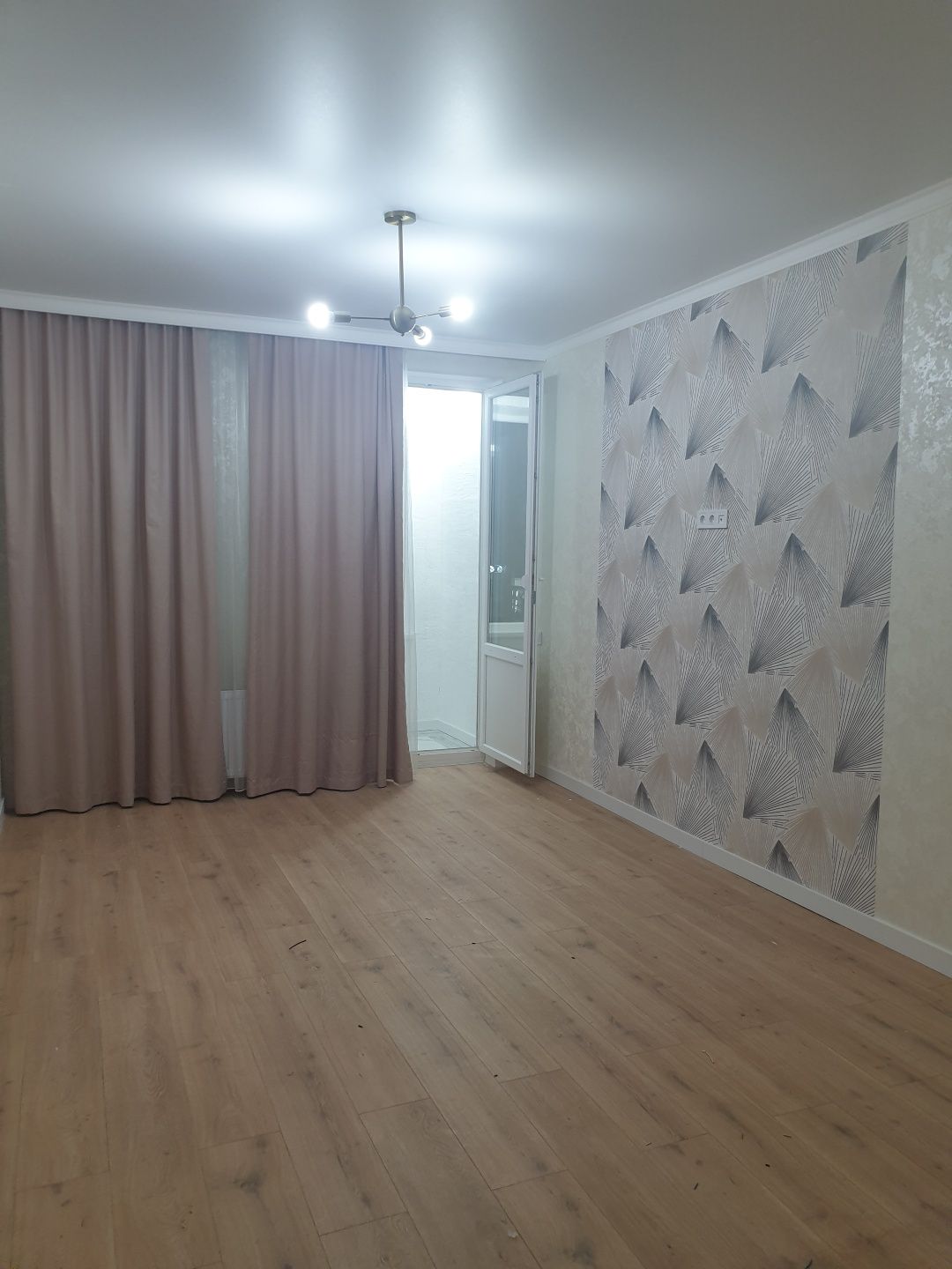 Продам 2х комн кв  , 2этаж
