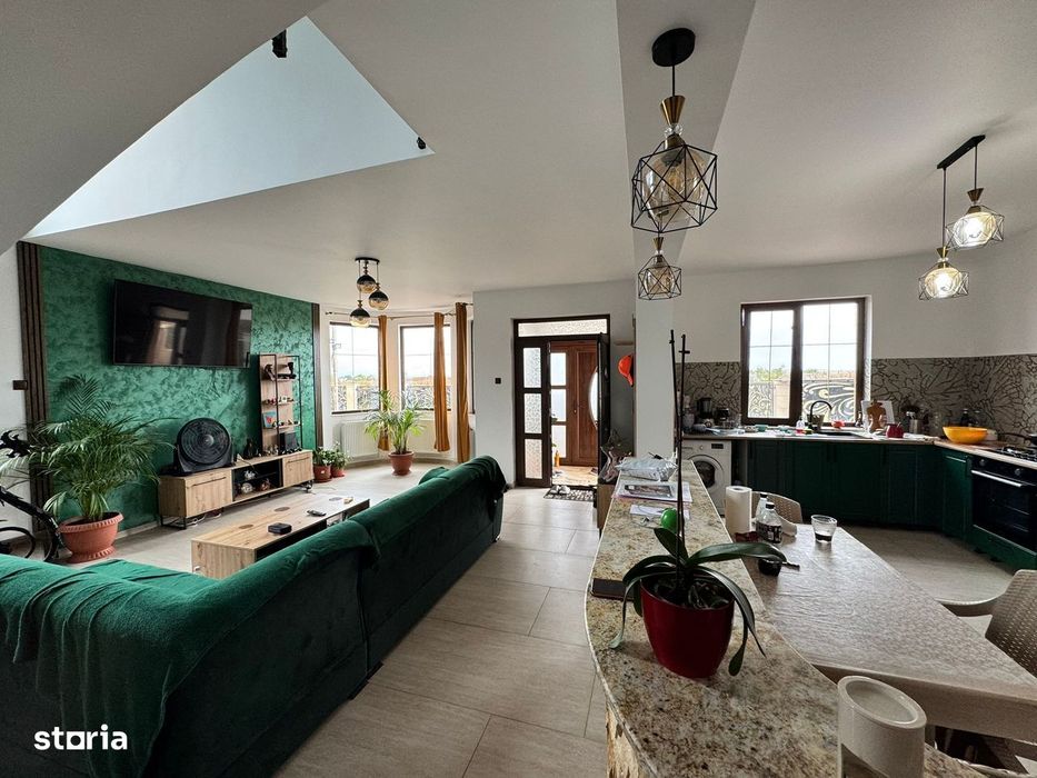 Vanzare Casa P+1 zona KM 5
